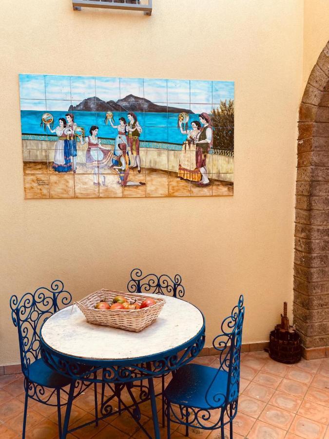 Resort Ferrara Villa Multa Quies Massa Lubrense Exteriör bild