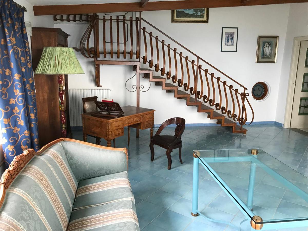 Resort Ferrara Villa Multa Quies Massa Lubrense Exteriör bild